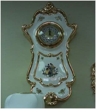 Настенные часы керамические. Белые с золотом Влюблённые. Италия. Высота 63 см