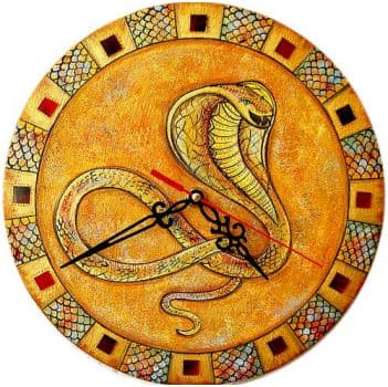 Настенные часы авторские Королевская кобра Диаметр 25 см
