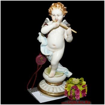 Статуэтка фарфоровая 