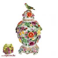 Ваза в дворцовом императорском антикварном стиле. Высота 44 см Фарфор. Ручная работа.