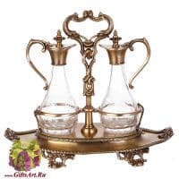 Набор для специй с мини-графинчиками для уксуса и масла. Стекло и латунь. Высота 18 см.