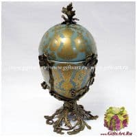 Ваза яйцо. Фарфор и бронза. Коллекция Небесные гирлянды. Ручная работа. Высота 38 см