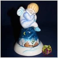 Колокольчик Спящий ангел. Майолика. Ручная роспись. Высота 12 см. Подарочная упаковка. Россия Колокольчик Спящий ангел. Майолика. Ручная роспись. Высота 12 см. Подарочная упаковка. Россия