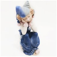 Фигурка декоративная Клоун мечтатель. Фарфор. Высота 20 см