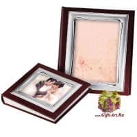 Фотоальбом кожаный с серебряной вставкой. Размер 20 x 25 см Италия Подарочная упаковка