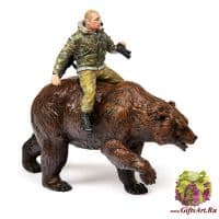Владимир Путин на медведе коллекционная статуэтка серия Богатыри Русские герои. Ручная работа. Подарочная упаковка. Россия.