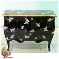 Комод лакированный с ящиками Ночной бал мотыльков. Дерево. МДФ. Высота 75 см.