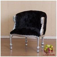 Кресло темнофиолетовое с серебренной отделкой. Велюр. Дерево. МДФ. Высота 75 см.