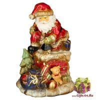 Дед мороз в старинном стиле на трубе с подсветкой. Керамика. Высота 30 см