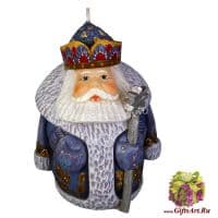 Свеча Дед Мороз резной с посохом в синем. Высота 11 см. Воск. Ручная работа.