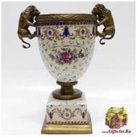 Ваза-кубок Львы. Коллекция Камелот. Фарфор и бронза. Ручная работа. Высота 45 см