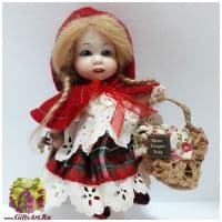 Итальянская фарфоровая кукла Красная Шапочка Cappuccetto Rosso 3a Misura 11см. Montedragone