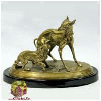 Статуэтка Собака символ года 2018. Два весёлых друга. Бронза. Длина 25 см