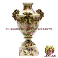 Ваза. Фарфор и бронза. Сатиры. Декор бабочки в саду. Ручная работа. Высота 38 см