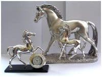 Набор &quot;Лошади и часы&quot;