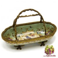 Ваза корзинка. Фарфор и бронза. Ручная работа. Декор Gartenpalais. Высота 18 см