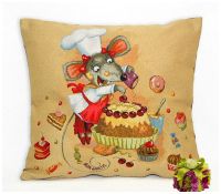Наволочка гобеленовая новогодняя. Мышка с вишенкой. Размер 50х50 см.