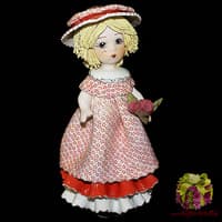 Статуэтка &quot;Кукла со светлыми волосами с розами&quot;