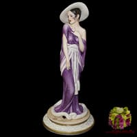 Статуэтка &quot;Дама в шляпе&quot;