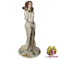 Статуэтка &quot;Дама с сигаретой&quot;