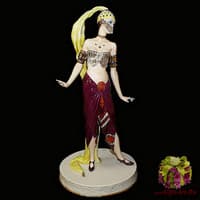 Статуэтка &quot;Дама в маске &quot;