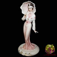 Статуэтка &quot;Дама с зонтиком&quot;