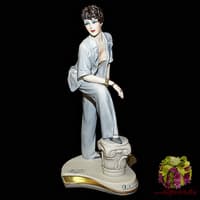 Статуэтка &quot;Времена года - Осень&quot;