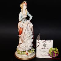 Статуэтка &quot;Дама с зонтиком&quot;