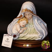Бюст &quot;Мадонна с ребенком&quot;
