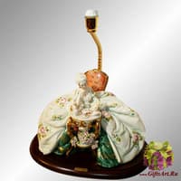 Лампа &quot;Читающая дама&quot;