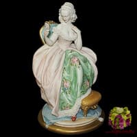 Статуэтка &quot;Дама с зеркалом&quot;