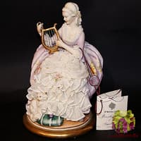 Статуэтка &quot;Дама с арфой и котом&quot;