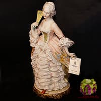 Статуэтка &quot;Дама с веером&quot;