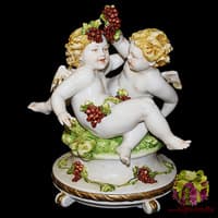 Статуэтка &quot;Ангелочки с виноградом&quot;
