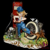 Статуэтка &quot;Работник бензоколонки&quot;