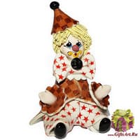 Скульптура "Сидящий клоун в колпаке" Скульптура "Сидящий клоун в колпаке"