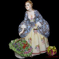 Статуэтка &quot;Цветочница&quot;