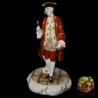 Статуэтка &quot;Кавалер с моноклем&quot;