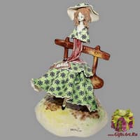 Статуэтка &quot;Дама на скамейке&quot;