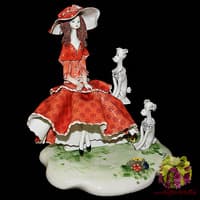 Статуэтка &quot;Дама с собачками&quot;