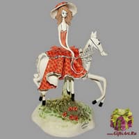 Статуэтка &quot;Дама на белом коне&quot;