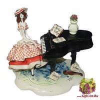 Статуэтка &quot; Леди за роялем&quot;