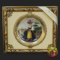 Панно с тарелкой &quot;Цветочница с корзиной на голове&quot;