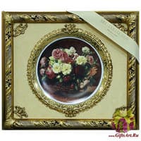Панно с тарелкой &quot;Розы на бордовом фоне&quot;