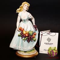 Скульптура &quot;Осень&quot;