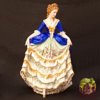 Скульптура &quot;Леди Помпадур&quot;