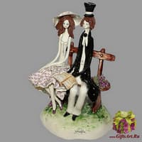 Статуэтка &quot;Пара на скамейке&quot;