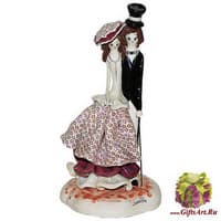 Статуэтка &quot;Девочка и мальчик, стоящие&quot;