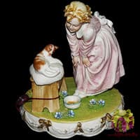 Статуэтка &quot;Девушка с кошкой&quot;