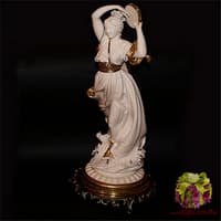 Cтатуэтка &quot;Дева с бубном&quot;